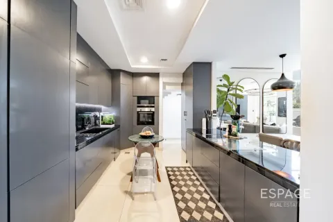 Kuća u nizu u Al Furjan, Dubai, UAE 3 spavaćih soba, 292 m2 Br. 737912 - fotografija 5
