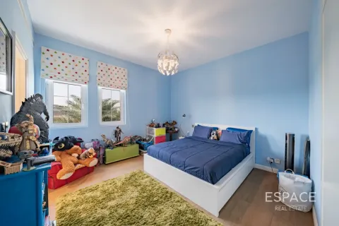 Vila u Arabian Ranches, Dubai, UAE 5 spavaćih soba, 419 m2 Br. 737911 - fotografija 10