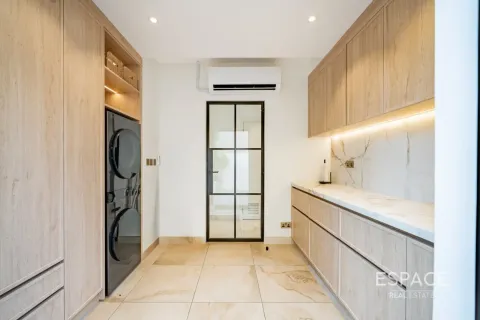 Vila u Arabian Ranches, Dubai, UAE 5 spavaćih soba, 419 m2 Br. 737911 - fotografija 7