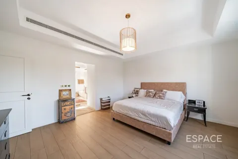 Vila u Arabian Ranches, Dubai, UAE 5 spavaćih soba, 419 m2 Br. 737911 - fotografija 8