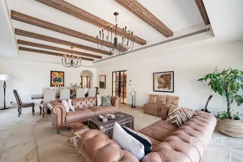 Vila u Arabian Ranches, Dubai, UAE 5 spavaćih soba, 419 m2 Br. 737911 - fotografija 3