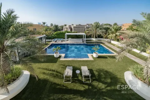 Vila u Arabian Ranches, Dubai, UAE 5 spavaćih soba, 419 m2 Br. 737911 - fotografija 15