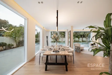 Vila u Arabian Ranches, Dubai, UAE 5 spavaćih soba, 480 m2 Br. 737910 - fotografija 2