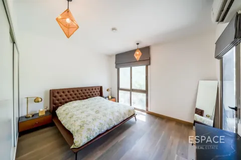 Kuća u nizu u Dubai, UAE 4 spavaćih soba, 218 m2 Br. 737913 - fotografija 9