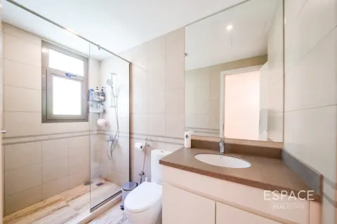 Kuća u nizu u Dubai, UAE 4 spavaćih soba, 218 m2 Br. 737913 - fotografija 13