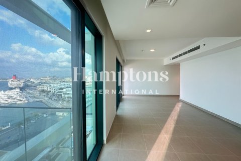 Appartement te huur in Mina Rashid, Dubai, VAE 3 slaapkamers, 153.15988580 vr.m., nr 662044 - foto 18