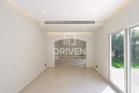 Meadows, Dubai, BAE’de kiralık villa 3 yatak odası, 560.39 m&sup2; No 759724 - fotoğraf 3