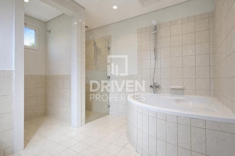 Meadows, Dubai, BAE’de kiralık villa 3 yatak odası, 560.39 m&sup2; No 759724 - fotoğraf 18