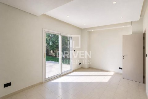 Meadows, Dubai, BAE’de kiralık villa 3 yatak odası, 560.39 m&sup2; No 759724 - fotoğraf 4