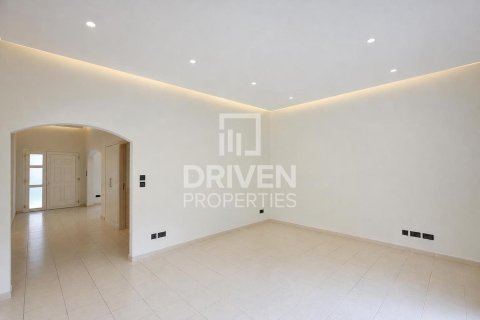 Meadows, Dubai, BAE’de kiralık villa 3 yatak odası, 560.39 m&sup2; No 759724 - fotoğraf 6