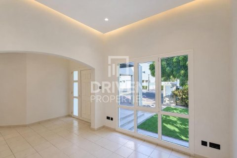 Meadows, Dubai, BAE’de kiralık villa 3 yatak odası, 560.39 m&sup2; No 759724 - fotoğraf 7