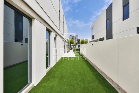 Casa urbana para arrendamento em Tilal Al Ghaf, Dubai, EAU 4 quartos, 221.67 m2 № 759723 - foto 25