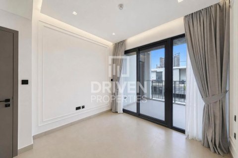 Casa urbana para arrendamento em Tilal Al Ghaf, Dubai, EAU 4 quartos, 221.67 m2 № 759723 - foto 8