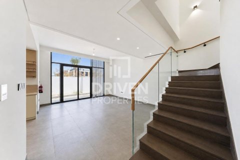 Kuća u nizu u gradu Arabian Ranches 3, Dubai, UAE 4 spavaće sobe, 249.54 m2 Br. 759721 - Slika 6