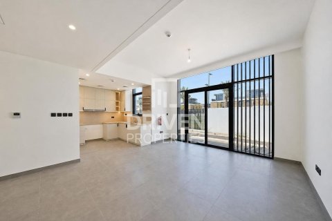 Kuća u nizu u gradu Arabian Ranches 3, Dubai, UAE 4 spavaće sobe, 249.54 m2 Br. 759721 - Slika 2