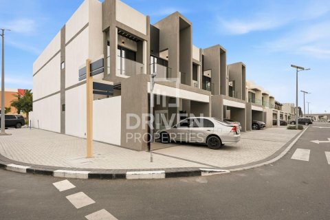 阿联酋 Dubai Al Furjan 待租 : 4 卧, 223.99 平方米 , 编号759722 - 照片 2