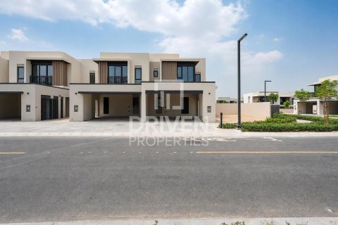 ویلا در Jebel Ali، Dubai ، امارات متحده عربی 4 خوابه ، 456.71 متر مربع.  شماره 759720