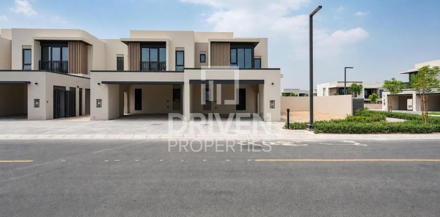 Huvila Jebel Ali, Dubai, Arabiemiraatit 4 makuuhuonetta, 456.71 m2 № 759720