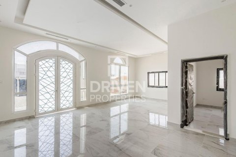 فيلا للإيجار في Nadd Al Sheba، دبي، الإمارات العربية المتحدة 5 غرفة نوم ، 1360.01 متر مربع ، رقم 759719 - صورة 2