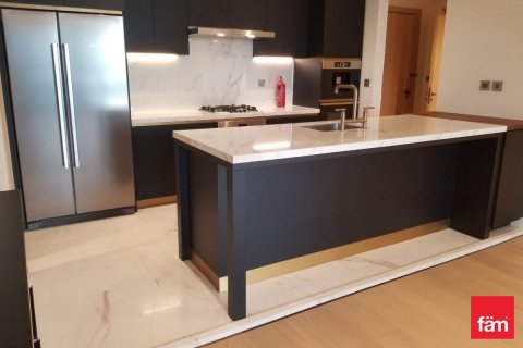 Apartmen di Downtown Dubai (Downtown Burj Dubai), UAE 3 bilik tidur, 295.7 meter persegi № 634909 - foto 6