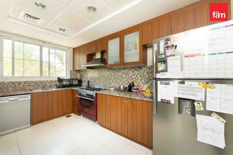 Villa zum Verkauf in Dubai, VAE 3 Schlafzimmer, 815.2 m2 Nr. 712982 - Foto 9