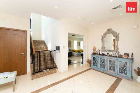 Villa zum Verkauf in Dubai, VAE 3 Schlafzimmer, 815.2 m2 Nr. 712982 - Foto 10
