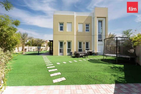 Villa zum Verkauf in Dubai, VAE 3 Schlafzimmer, 815.2 m2 Nr. 712982 - Foto 30