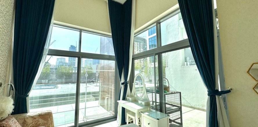 Appartement à Dubai, EAU: 2 chambres, 118 m2 № 712986
