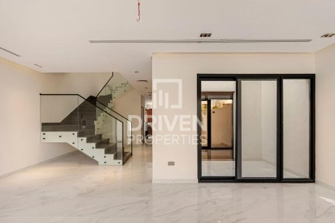 Kaupunkipientalo Al Furjan, Dubai, Arabiemiraatit 4 makuuhuonetta, 222.22 m2 № 745561 - kuva 2
