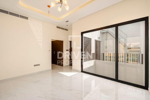 Kaupunkipientalo Al Furjan, Dubai, Arabiemiraatit 4 makuuhuonetta, 222.22 m2 № 745561 - kuva 9