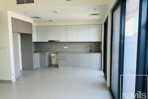 Villa in Dubai South (Dubai World Central), Dubai, UAE 3 bedrooms, 177.17 sq.m. № 747315 - photo 2