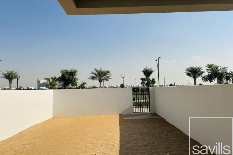 Villa in Dubai South (Dubai World Central), Dubai, UAE 3 bedrooms, 177.17 sq.m. № 747315 - photo 6