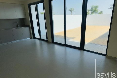 Villa in Dubai South (Dubai World Central), Dubai, UAE 3 bedrooms, 177.17 sq.m. № 747315 - photo 11