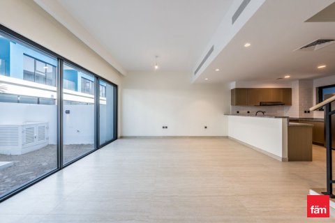 Vilë në Dubai, Emiratet e Bashkuara Arabe 4 dhoma gjumi, 144 m2. № 702414