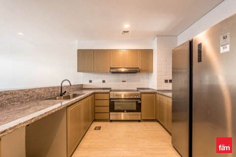 Vilë në Dubai, Emiratet e Bashkuara Arabe 4 dhoma gjumi, 144 m2. № 702414 - Foto 2