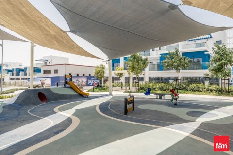 Vilë në Dubai, Emiratet e Bashkuara Arabe 4 dhoma gjumi, 144 m2. № 702414 - Foto 18
