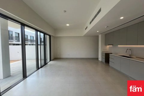 Villa en alquiler en Dubai, EAU 3 dormitorios, 174 m2 № 702441 - foto 2