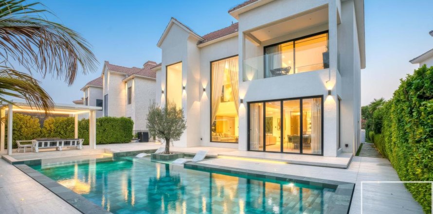 וילה ב Jumeirah Islands, Dubai, איחוד האמירויות 4 חדרי שינה, 988.21 מ"ר מספר 747433