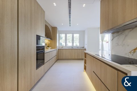 Arabian Ranches, Dubai, संयुक्त अरब अमीरात में विला, 4 बेडरूम, 228 वर्ग मीटर, संख्या 697904 - फ़ोटो 5