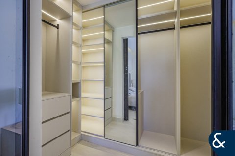 Arabian Ranches, Dubai, संयुक्त अरब अमीरात में विला, 4 बेडरूम, 228 वर्ग मीटर, संख्या 697904 - फ़ोटो 8