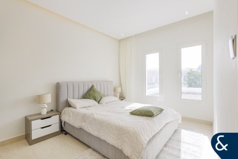 Arabian Ranches, Dubai, संयुक्त अरब अमीरात में विला, 4 बेडरूम, 228 वर्ग मीटर, संख्या 697904 - फ़ोटो 10