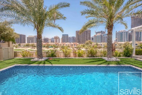 Vilë në Dubai Sports City, Dubai, Emiratet e Bashkuara Arabe 5 dhoma gjumi, 640.38 m2. № 761184 - Foto 28