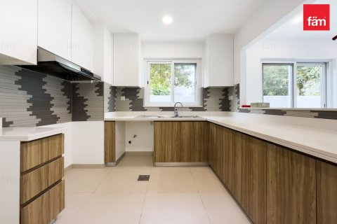 Dubai, UAE의 임대용 타운하우스 침실 4개, 234.1제곱미터 번호 687334 - 사진 16