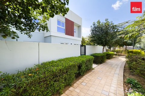 Dubai, UAE의 임대용 타운하우스 침실 4개, 234.1제곱미터 번호 687334 - 사진 25