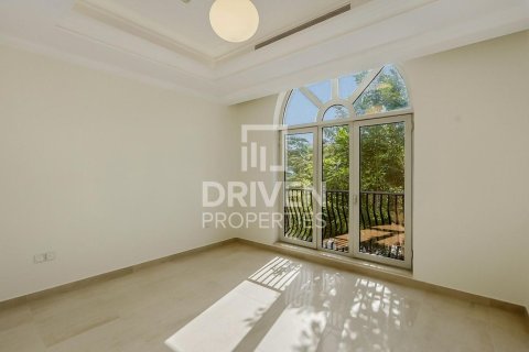 Vilë në Mohammed Bin Rashid City, Dubai, Emiratet e Bashkuara Arabe 5 dhoma gjumi, 779.08 m2. № 744847 - Foto 20