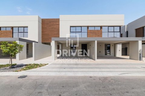 Dubai Land, Dubai, संयुक्त अरब अमीरात में विला, 3 बेडरूम, 232.82 वर्ग मीटर, संख्या 744848 - फ़ोटो 24