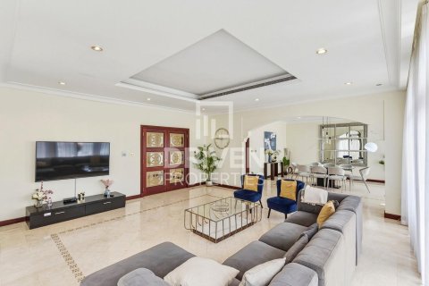 Vila v Palm Jumeirah, Dubai, SAE 5 ložnice, 622.64 m² Č.: 744851 - fotografie 5