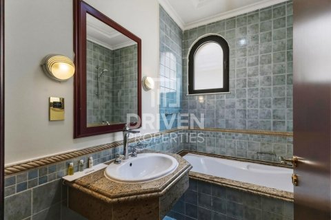 Vila v Palm Jumeirah, Dubai, SAE 5 ložnice, 622.64 m² Č.: 744851 - fotografie 22