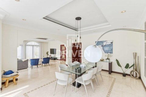 Palm Jumeirah, Dubai, संयुक्त अरब अमीरात में विला, 5 बेडरूम, 622.64 वर्ग मीटर, संख्या 744851