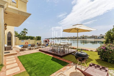 Vila v Palm Jumeirah, Dubai, SAE 5 ložnice, 622.64 m² Č.: 744851 - fotografie 28